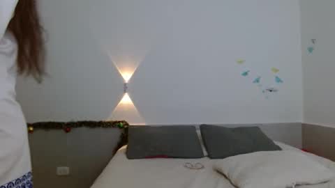 porcelainlux online show from December 20, 2025, 12:51 am