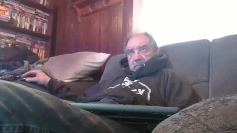 Snapshot of porkingit400 chatting on February 15, 2025, 12:11 pm porkingit400 online show from February 15, 2025, 12:11 pm