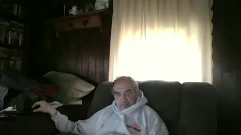 Snapshot of porkingit400 chatting on October 22, 2025, 5:24 pm porkingit400 online show from October 22, 2025, 5:24 pm