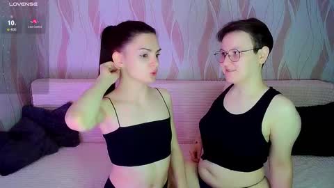 Snapshot of pornostendup chatting on October 6, 2025, 1:36 am Ana and Tati online show from October 6, 2025, 1:36 am