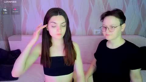 Snapshot of pornostendup chatting on October 18, 2025, 7:58 pm Ana and Tati online show from October 18, 2025, 7:58 pm