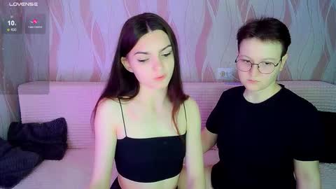 Snapshot of pornostendup chatting on October 22, 2025, 8:08 pm Ana and Tati online show from October 22, 2025, 8:08 pm