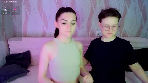 Snapshot of pornostendup chatting on October 27, 2025, 7:18 pm Ana and Tati online show from October 27, 2025, 7:18 pm