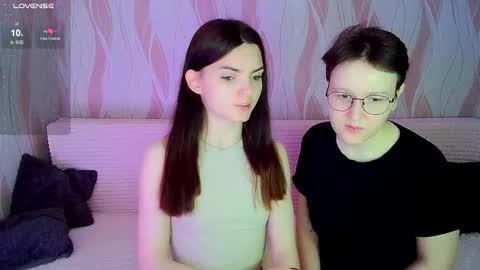 Snapshot of pornostendup chatting on November 12, 2025, 9:36 pm Ana and Tati online show from November 12, 2025, 9:36 pm