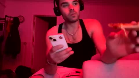 Snapshot of pornstarlegend chatting on March 5, 2026, 5:03 am shane online show from March 5, 2026, 5:03 am