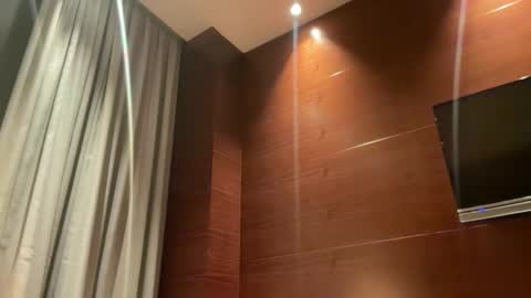 porntoyndr2 online show from December 21, 2025, 6:53 am