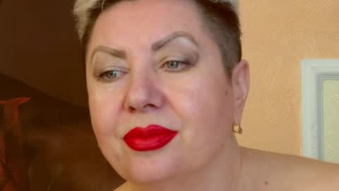 Snapshot of posh_lady chatting on December 11, 2024, 1:37 am LADY POSH online show from December 11, 2024, 1:37 am