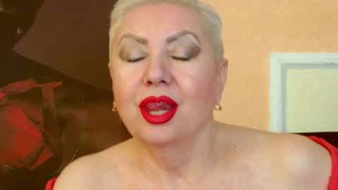Snapshot of posh_lady chatting on December 25, 2024, 1:42 am LADY POSH online show from December 25, 2024, 1:42 am