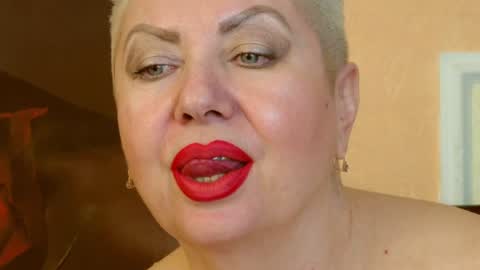 Snapshot of posh_lady chatting on December 28, 2024, 4:30 am LADY POSH online show from December 28, 2024, 4:30 am