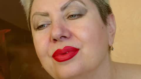 Snapshot of posh_lady chatting on March 6, 2025, 10:04 pm LADY POSH online show from March 6, 2025, 10:04 pm