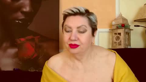 Snapshot of posh_lady chatting on March 24, 2026, 9:53 pm LADY POSH online show from March 24, 2026, 9:53 pm