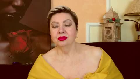 Snapshot of posh_lady chatting on April 9, 2026, 8:25 pm LADY POSH online show from April 9, 2026, 8:25 pm