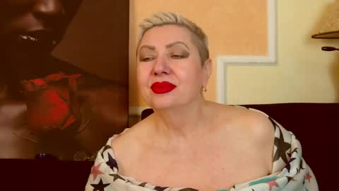 Snapshot of posh_lady chatting on May 7, 2026, 8:36 pm LADY POSH online show from May 7, 2026, 8:36 pm