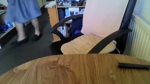 poshman65 online show from October 16, 2025, 11:33 am