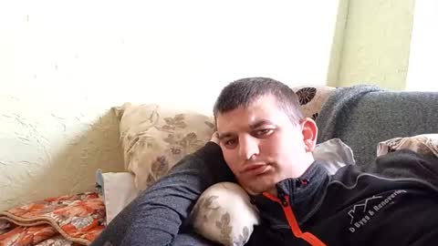 poskairmantas76 online show from September 9, 2025, 8:25 am