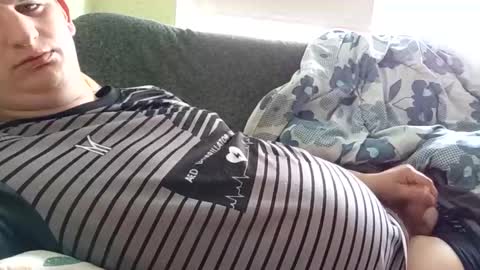 poskairmantas76 online show from October 3, 2025, 7:05 am