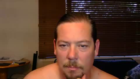 Snapshot of possiblymaybee chatting on July 10, 2026, 2:38 am possiblymaybee online show from July 10, 2026, 2:38 am