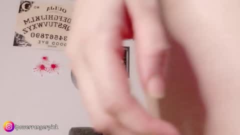 Snapshot of power_ranger_pink chatting on January 14, 2026, 11:42 pm genie online show from January 14, 2026, 11:42 pm