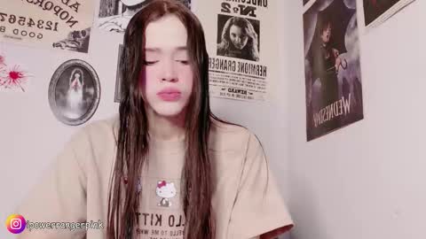 Snapshot of power_ranger_pink chatting on February 5, 2026, 8:13 pm genie online show from February 5, 2026, 8:13 pm