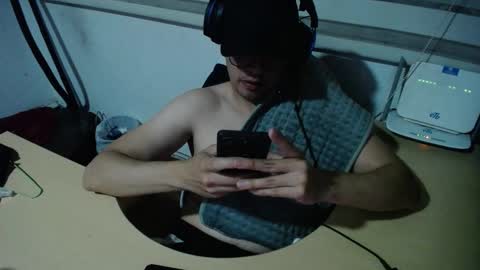 powerfulzeus2 online show from November 28, 2025, 2:03 am