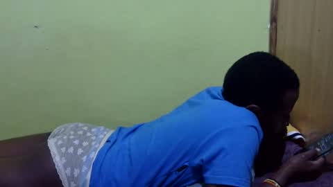 precious_nesh online show from October 19, 2025, 6:08 pm