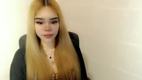Snapshot of preciousangel69xxx chatting on June 19, 2026, 4:06 am MAXXINE online show from June 19, 2026, 4:06 am
