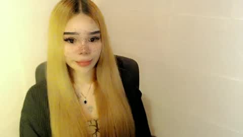 Snapshot of preciousangel69xxx chatting on July 10, 2026, 3:33 am MAXXINE online show from July 10, 2026, 3:33 am