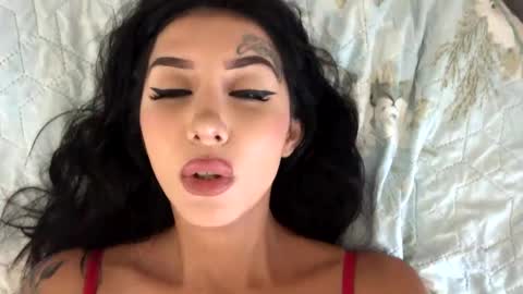 preciousmami online show from September 28, 2025, 12:38 am