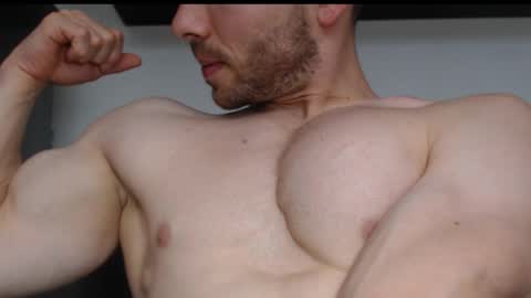 JUAN online show from November 11, 2025, 7:25 pm