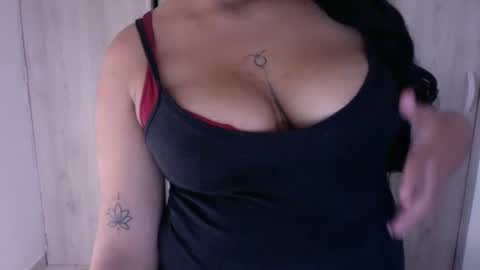 Snapshot of preggo_fantasy chatting on October 9, 2025, 4:21 am preggo_fantasy online show from October 9, 2025, 4:21 am