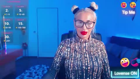 Snapshot of preggyhotmommy chatting on December 17, 2025, 7:31 pm Victoria online show from December 17, 2025, 7:31 pm