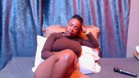 Snapshot of preggynwild chatting on July 11, 2026, 2:03 am preggynwild online show from July 11, 2026, 2:03 am
