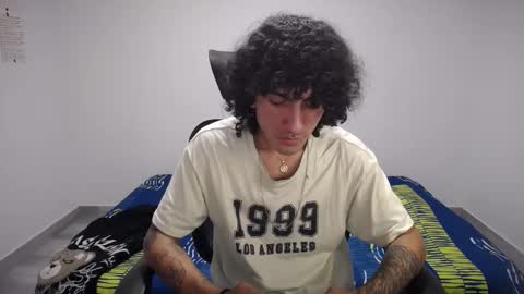 Plux online show from October 19, 2025, 4:40 pm