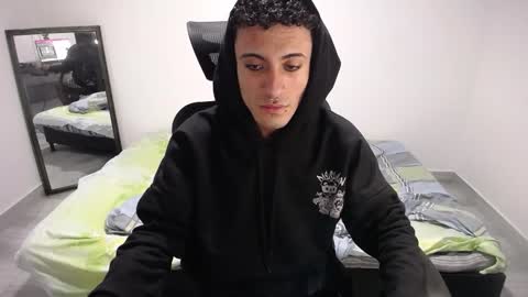 Plux online show from January 11, 2026, 3:55 am