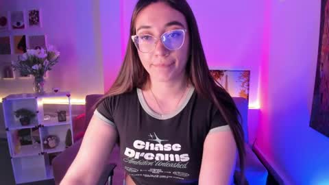 Camila  online show from May 11, 2026, 2:45 pm