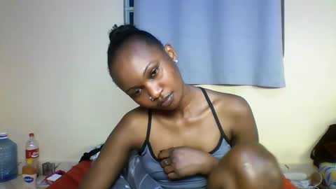 Prettie candy9 online show from September 16, 2025, 12:44 am