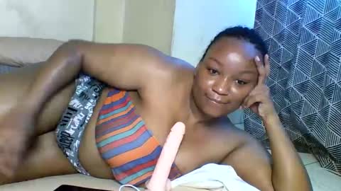 Prettie diva online show from September 29, 2025, 12:10 pm