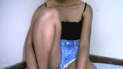 prettiethalia online show from October 30, 2025, 7:25 pm