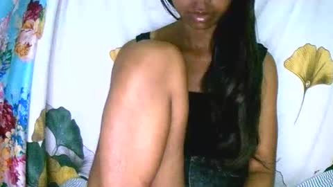 prettiethalia online show from December 13, 2025, 8:04 pm