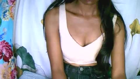 prettiethalia online show from December 15, 2025, 9:41 pm