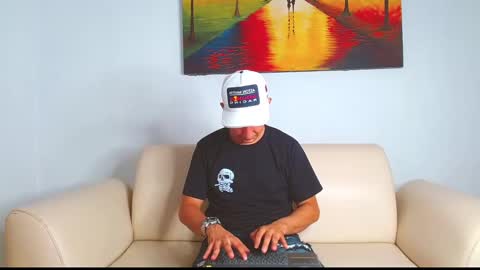 pretty_boy_model0 online show from February 13, 2025, 10:00 pm