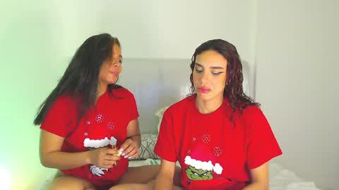 Snapshot of pretty_dirty_sis chatting on December 7, 2024, 8:22 am Dirty Sis online show from December 7, 2024, 8:22 am