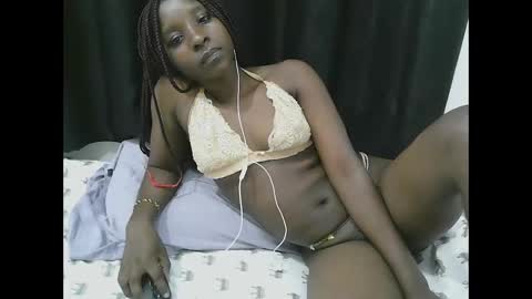 pretty online show from May 15, 2026, 10:50 pm