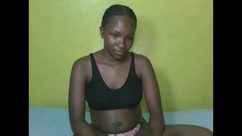 Snapshot of pretty_ebony2 chatting on February 1, 2026, 8:07 pm Anne online show from February 1, 2026, 8:07 pm