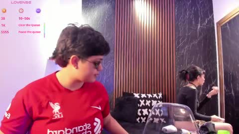 pretty_honey22 online show from May 14, 2026, 8:48 pm