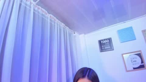 pretty online show from February 14, 2026, 12:02 pm