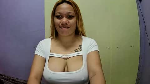 Snapshot of pretty_lyn08 chatting on February 11, 2026, 4:56 pm pretty_lyn08 online show from February 11, 2026, 4:56 pm