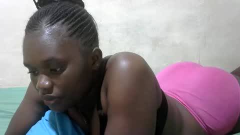 Snapshot of pretty_melan chatting on March 18, 2026, 8:23 pm pretty_melan online show from March 18, 2026, 8:23 pm