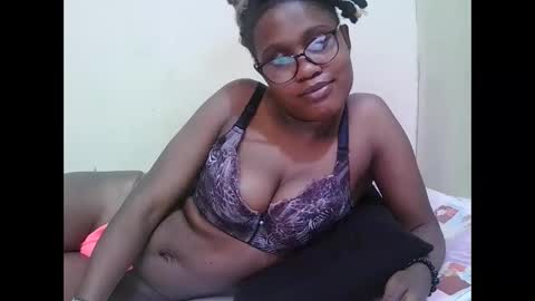 pretty_mellan online show from January 24, 2025, 12:20 pm