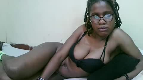pretty_mellan online show from February 27, 2025, 9:36 pm